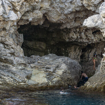 Grotta, …